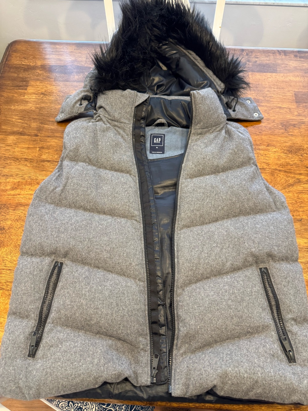 Gap Quilted Puffer Vest with Hood - Gray